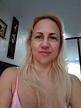 KissMiSveet online show from 03-24-26, 06:35