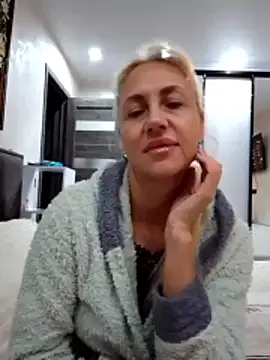 KissMiSveet online show from 12-21-25, 02:08