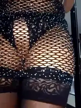 KissMiSveet online show from 11-12-25, 06:56