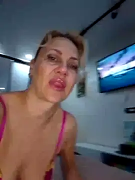 KissMiSveet online show from 04-15-26, 04:18