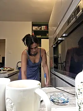 Alexandra knight online show from 10-02-25, 05:27