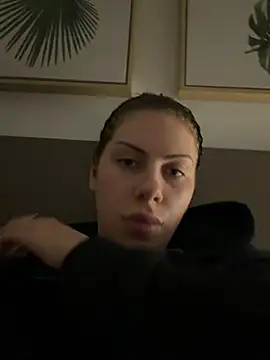 Snapshot of sash87350 chatting on 02-12-26, 06:51 sash87350 online show from 02-12-26, 06:51