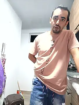 stivenlujan69 online show from 01-12-26, 03:13