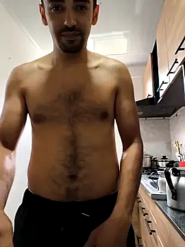 Snapshot of stivenlujan69 chatting on 02-16-26, 06:28 stivenlujan69 online show from 02-16-26, 06:28