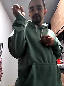 stivenlujan69 online show from 11-13-25, 11:19