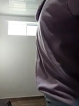 Snapshot of stivenlujan69 chatting on 02-02-26, 07:24 stivenlujan69 online show from 02-02-26, 07:24