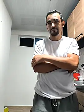 stivenlujan69 online show from 11-26-25, 02:44