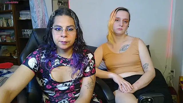 Snapshot of Alani_TransGirl chatting on 10-24-25, 07:24 Alani TransGirl online show from 10-24-25, 07:24