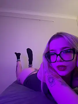 marnemzavar444 online show from 03-01-26, 09:37