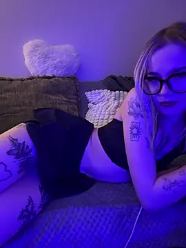 marnemzavar444 online show from 11-27-25, 10:32