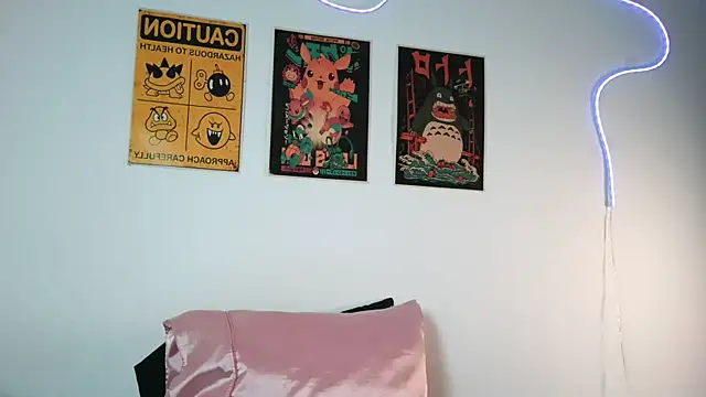 Snapshot of Aurorabeck_ chatting on 10-08-25, 01:18 Aurorabeck online show from 10-08-25, 01:18