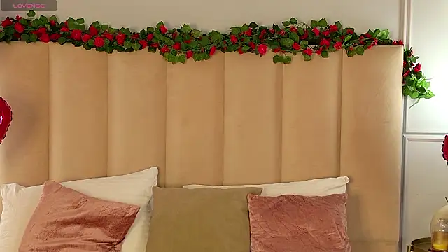 AdoraCortes online show from 02-10-26, 05:06