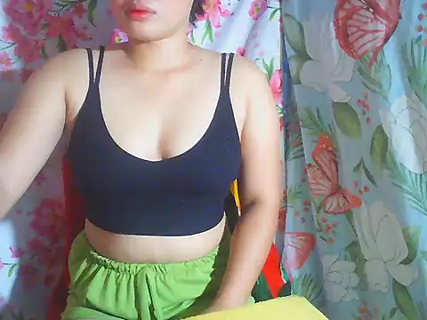 Katie Winslet online show from 12-22-25, 11:49