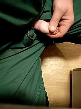 fickfreund019 online show from 10-30-25, 04:55