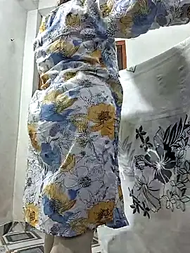 SIMIHOT online show from 10-18-25, 03:25