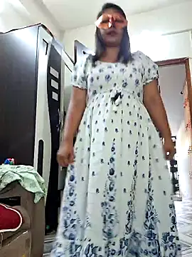 SIMIHOT online show from 11-25-25, 08:14