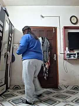 SIMIHOT online show from 01-11-26, 03:19