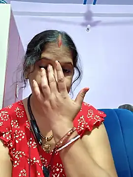 Snapshot of Sonalihot_ chatting on 05-28-26, 08:33 Sonalihot online show from 05-28-26, 08:33