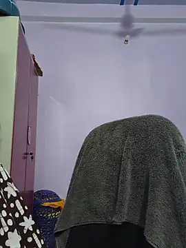 Snapshot of Sonalihot_ chatting on 05-20-26, 10:45 Sonalihot online show from 05-20-26, 10:45