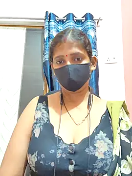 Snapshot of Sonalihot_ chatting on 10-04-25, 05:47 Sonalihot online show from 10-04-25, 05:47