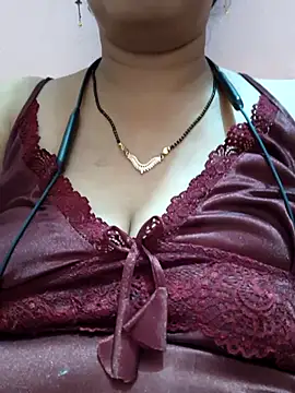 Snapshot of Sonalihot_ chatting on 09-27-25, 05:08 Sonalihot online show from 09-27-25, 05:08