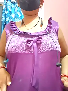 Snapshot of Sonalihot_ chatting on 10-08-25, 02:24 Sonalihot online show from 10-08-25, 02:24