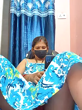 Snapshot of Sonalihot_ chatting on 10-14-25, 06:47 Sonalihot online show from 10-14-25, 06:47