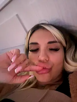 Princess-Jasmine07 online show from 10-21-25, 12:37