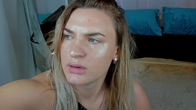 Marie Ellie online show from 11-13-25, 01:20