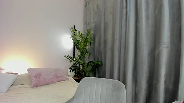 Marie Ellie online show from 05-29-26, 01:44