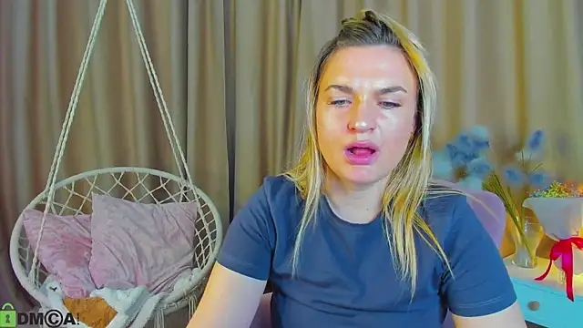 Marie Ellie online show from 04-17-26, 02:03