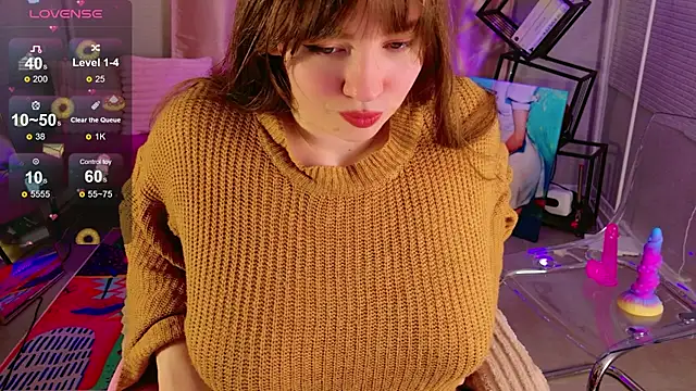 Moon  Bunny online show from 05-11-26, 02:45