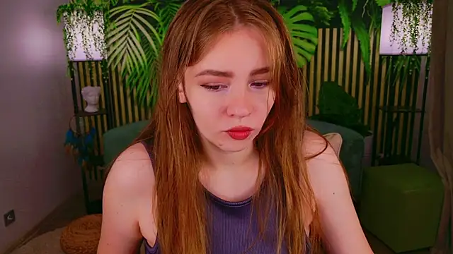 Moon  Bunny online show from 09-28-25, 03:19