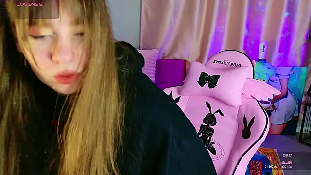 Moon  Bunny online show from 05-03-26, 01:36