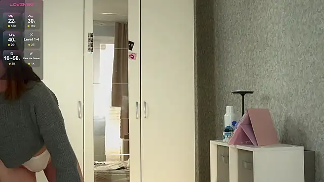 MiaSkyKiss online show from 04-14-26, 03:50