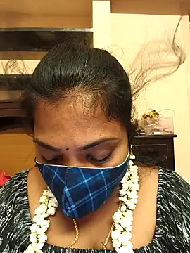 Snapshot of Tamil_Mithra chatting on 11-09-25, 02:43 Tamil Mithra online show from 11-09-25, 02:43