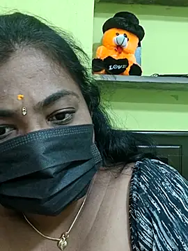 Snapshot of Tamil_Mithra chatting on 02-18-26, 07:17 Tamil Mithra online show from 02-18-26, 07:17