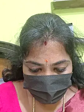 Snapshot of Tamil_Mithra chatting on 02-14-26, 07:08 Tamil Mithra online show from 02-14-26, 07:08