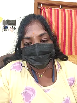 Snapshot of Tamil_Mithra chatting on 10-18-25, 06:32 Tamil Mithra online show from 10-18-25, 06:32