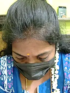 Snapshot of Tamil_Mithra chatting on 02-26-26, 07:19 Tamil Mithra online show from 02-26-26, 07:19