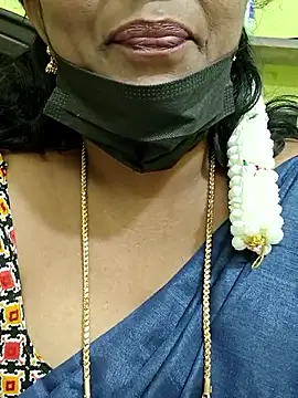 Snapshot of Tamil_Mithra chatting on 03-03-26, 06:09 Tamil Mithra online show from 03-03-26, 06:09