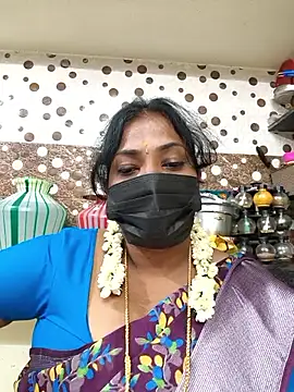 Snapshot of Tamil_Mithra chatting on 11-11-25, 04:57 Tamil Mithra online show from 11-11-25, 04:57