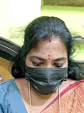 Snapshot of Tamil_Mithra chatting on 02-13-26, 07:52 Tamil Mithra online show from 02-13-26, 07:52