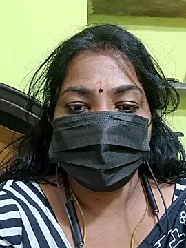 Snapshot of Tamil_Mithra chatting on 02-15-26, 04:17 Tamil Mithra online show from 02-15-26, 04:17