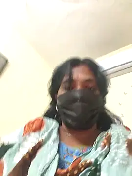 Snapshot of Tamil_Mithra chatting on 10-26-25, 04:18 Tamil Mithra online show from 10-26-25, 04:18