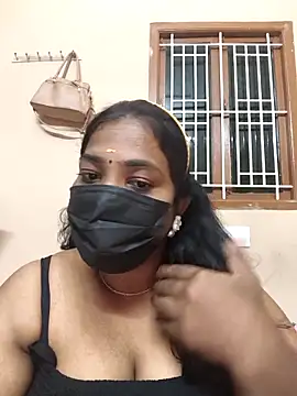 Snapshot of Tamil_Mithra chatting on 10-28-25, 04:39 Tamil Mithra online show from 10-28-25, 04:39