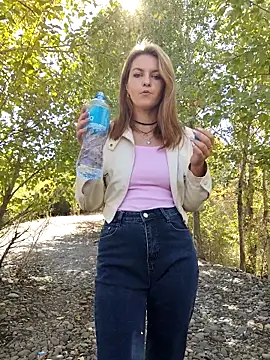 YOOUR EVAA online show from 09-15-25, 04:57