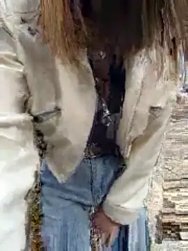 YOOUR EVAA online show from 10-26-25, 09:31