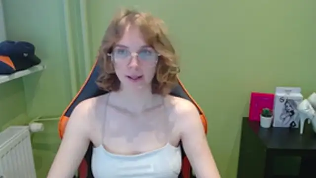 juicyPenny online show from 11-28-25, 07:41