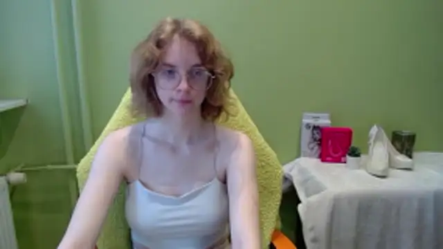 juicyPenny online show from 11-17-25, 07:45